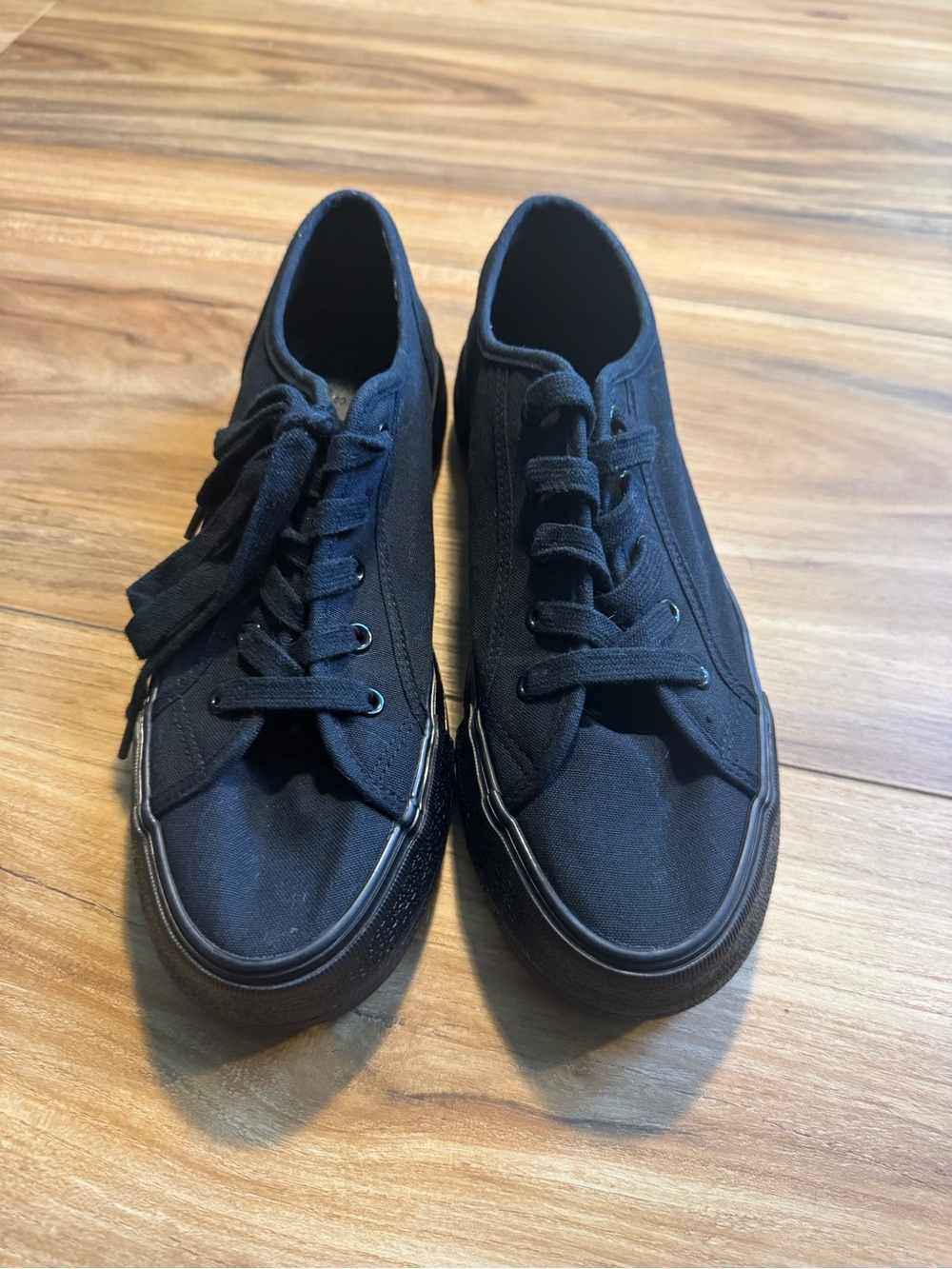 H&M Black Low-Top Canvas Lace-Up Women's Sneakers